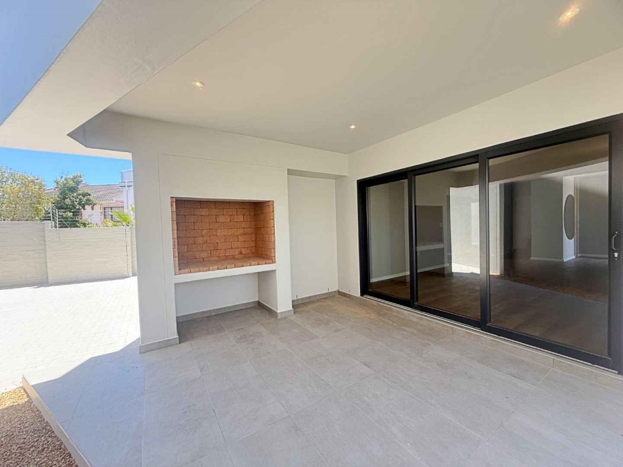 3 Bedroom Property for Sale in Country Club Western Cape